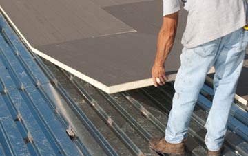 benefits of insulating Glasgow City flat roofing